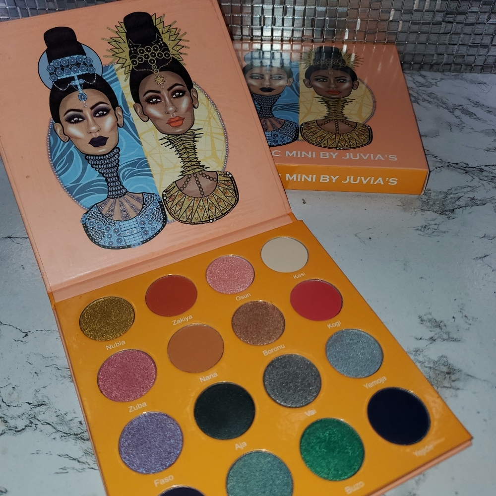 The magic mino by Julia's makeup palette